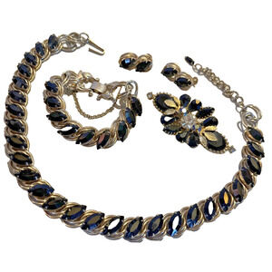 FABULOUS Mid Century Black Glass Suite Costume Jewelry